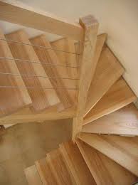 Escalier 2/4 tournant : Menuiserie BOUZON à Issoire 63500